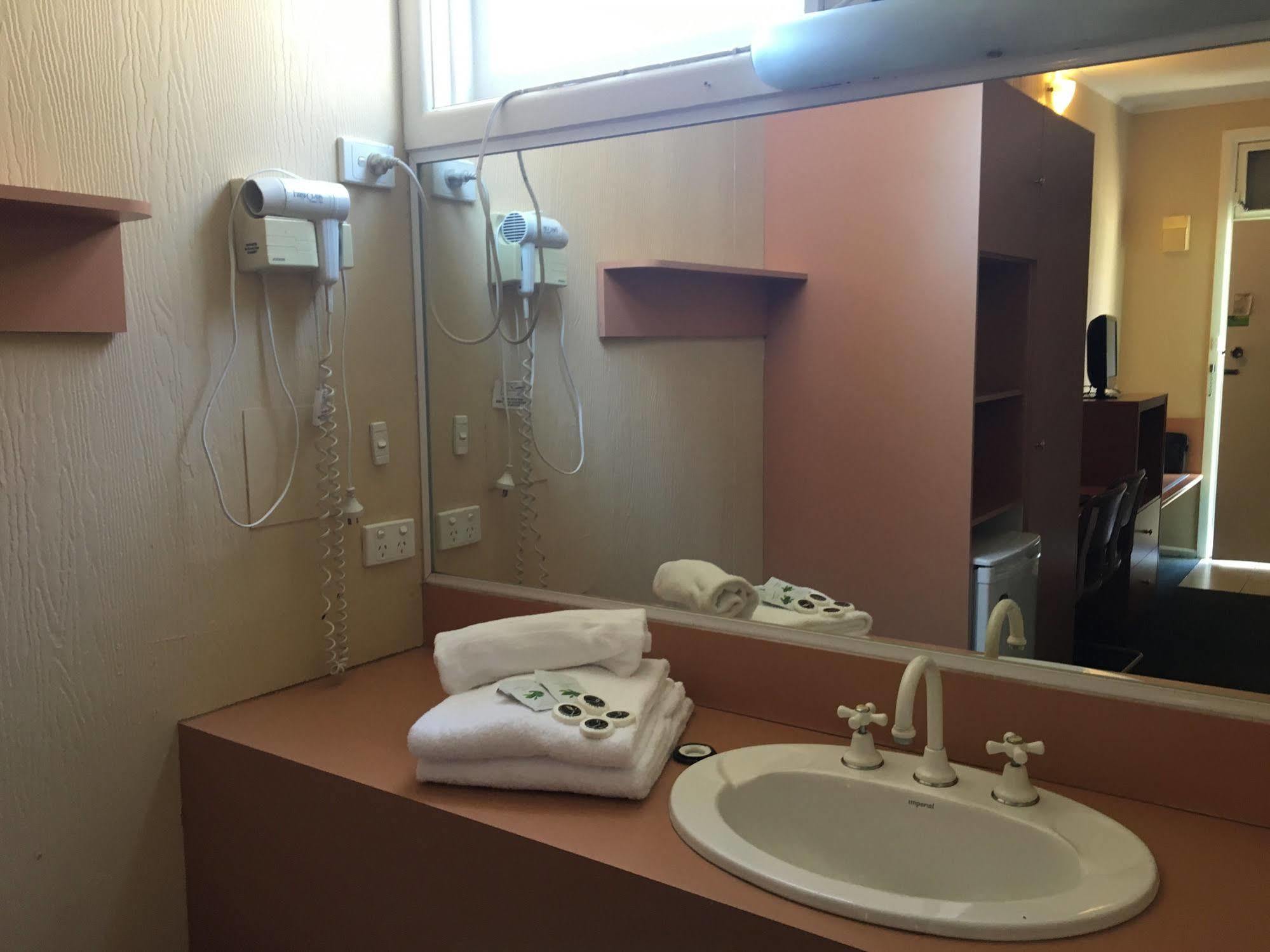 Parkville Motel Мельбурн Экстерьер фото